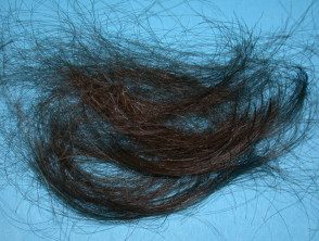 Efluvio de Anagen: tirón del cabello